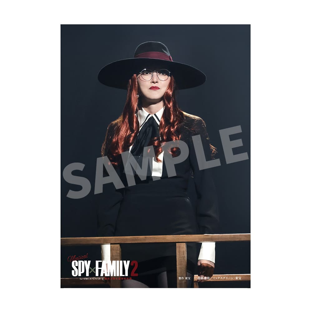 ミュージカル『SPY×FAMILY 2 爆弾犬篇＆豪華客船篇』２L判ステージフォト（朝夏まなと）